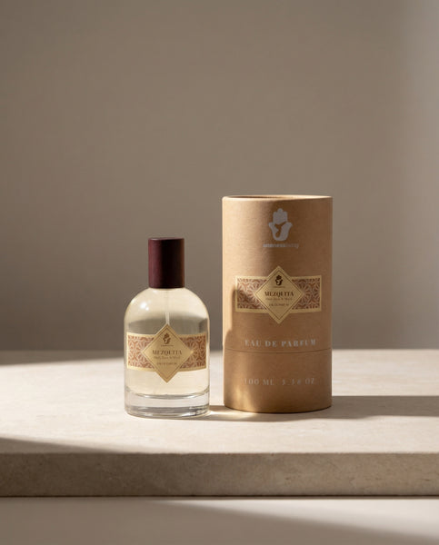 Artisanal 100ml bottle of Mezquita Eau de Parfum by Oneness Living. A sophisticated unisex oriental fragrance with notes of Rose, Oud, Musk, and Jasmine.