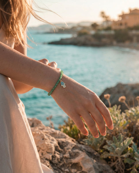 Handmade natural Green Aventurine healing bracelet with vibrant green gemstone beads. A spiritual jewelry piece for prosperity, luck, and Heart Chakra healing by Oneness Living. 100% vegan.