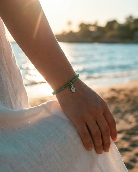 Handmade natural Green Aventurine healing bracelet with vibrant green gemstone beads. A spiritual jewelry piece for prosperity, luck, and Heart Chakra healing by Oneness Living. 100% vegan.